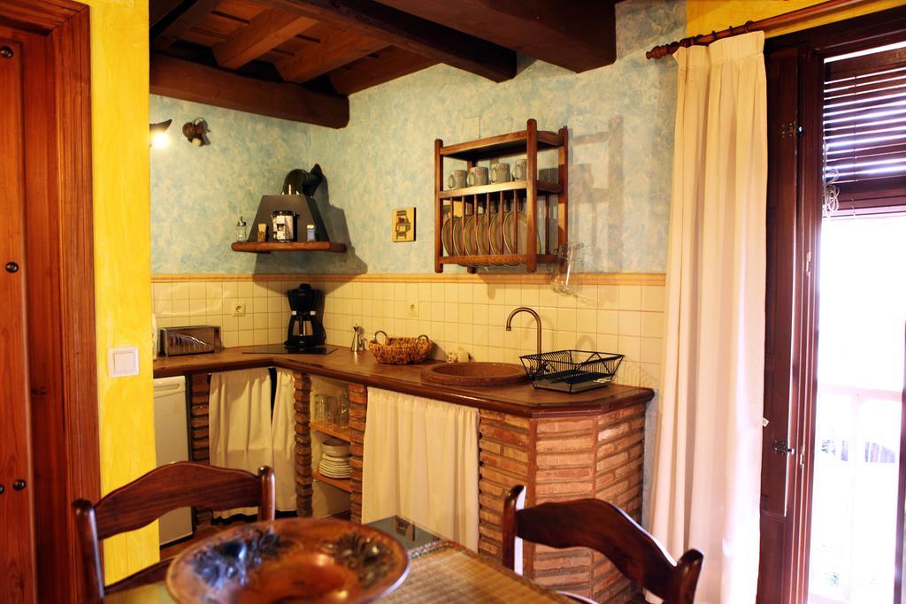 Apartamentos Rurales La Solana Robledillo De Gata Bagian luar foto
