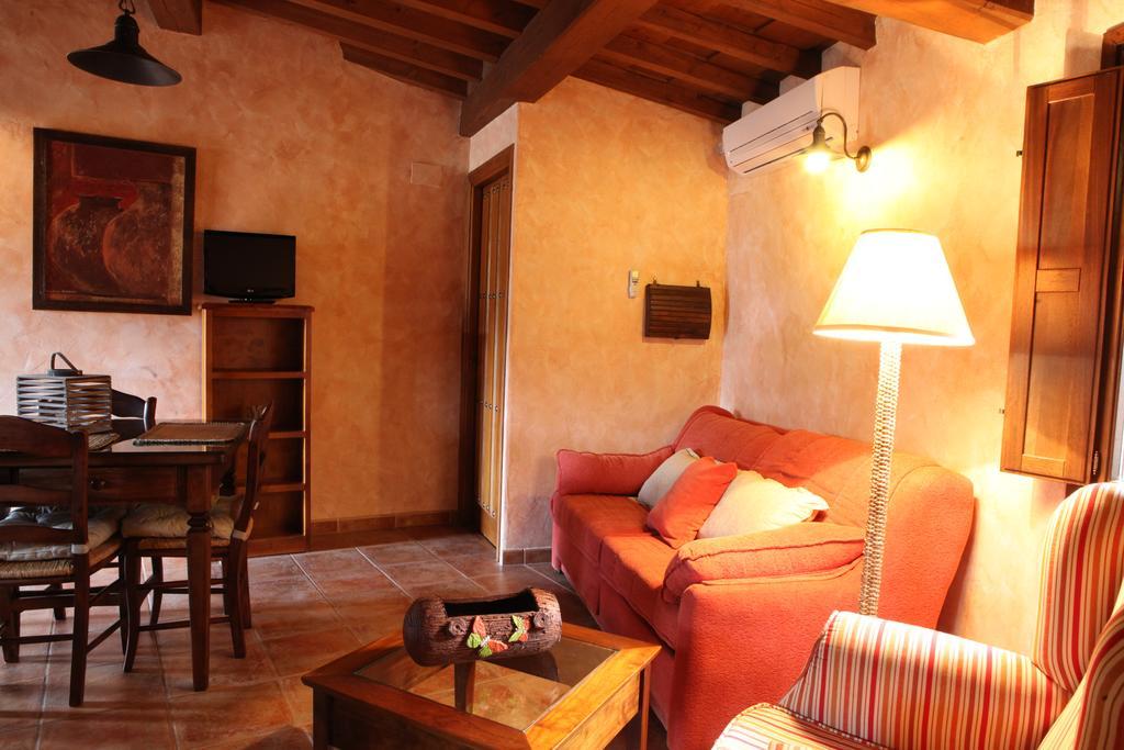 Apartamentos Rurales La Solana Robledillo De Gata Bagian luar foto