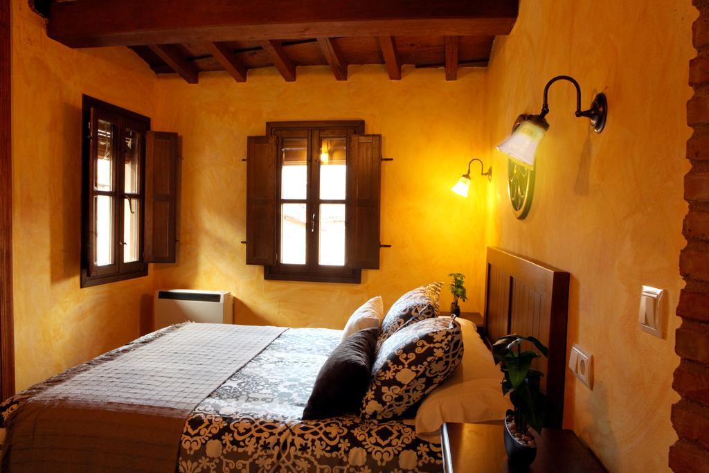 Apartamentos Rurales La Solana Robledillo De Gata Bagian luar foto