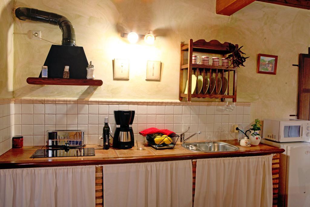 Apartamentos Rurales La Solana Robledillo De Gata Bagian luar foto